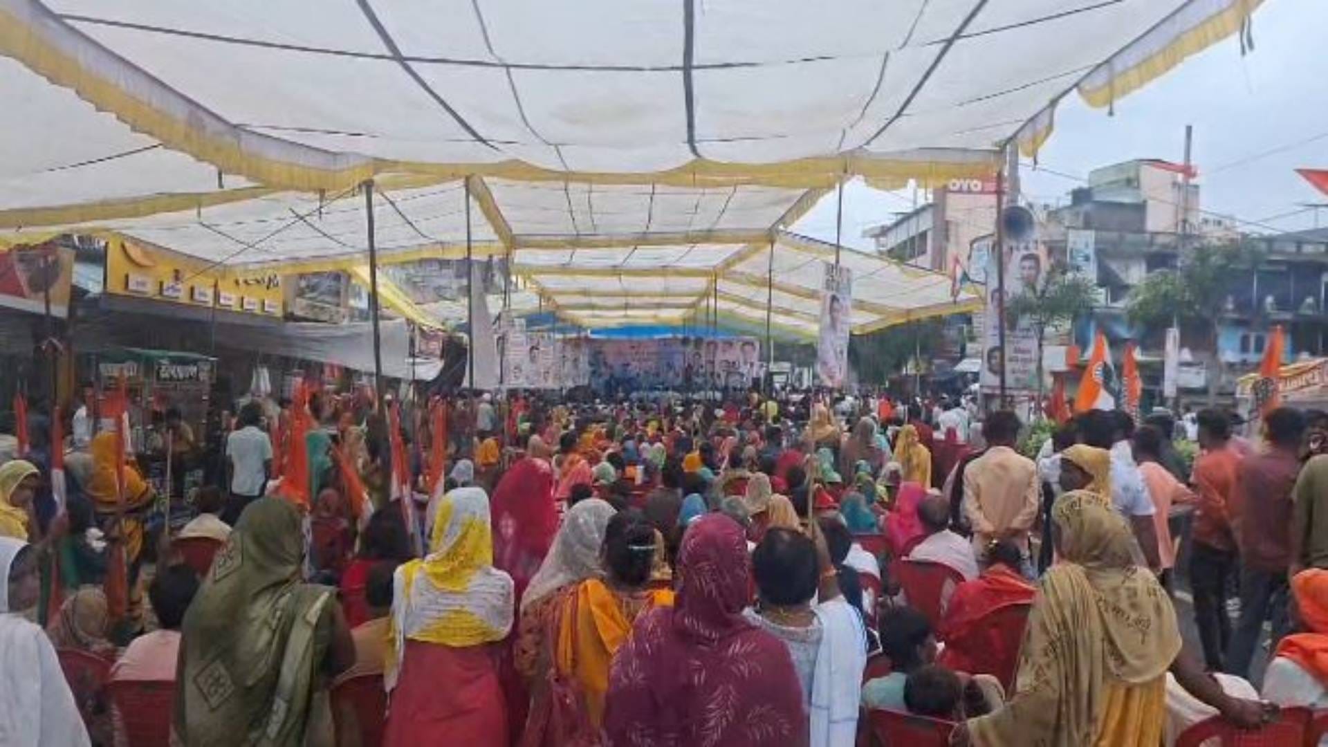 Congress Protest in Sagar Hundreds of workers including Patwari came out to surround Collectorate