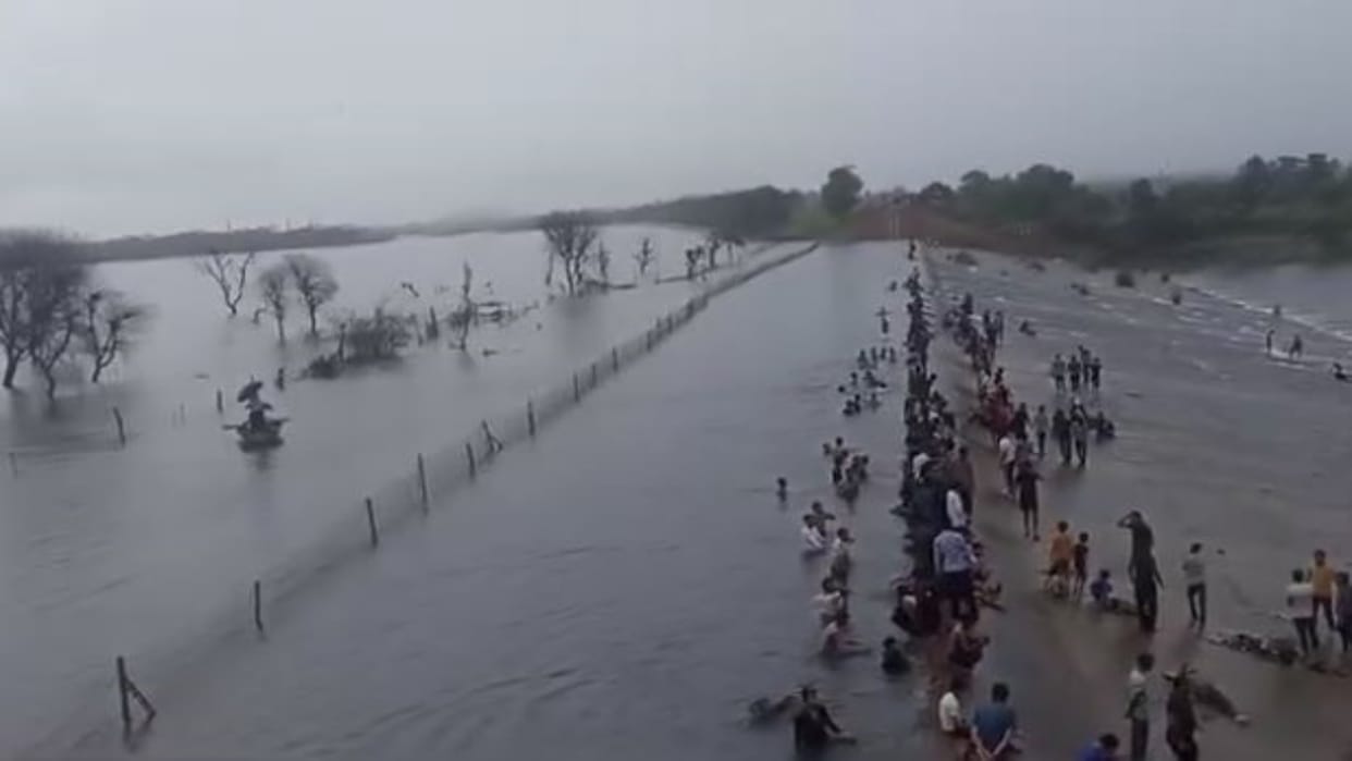 Rajasthan Weather Update: Continuous heavy rain in Jaipur, Disaster Management Department warns of heavy rain