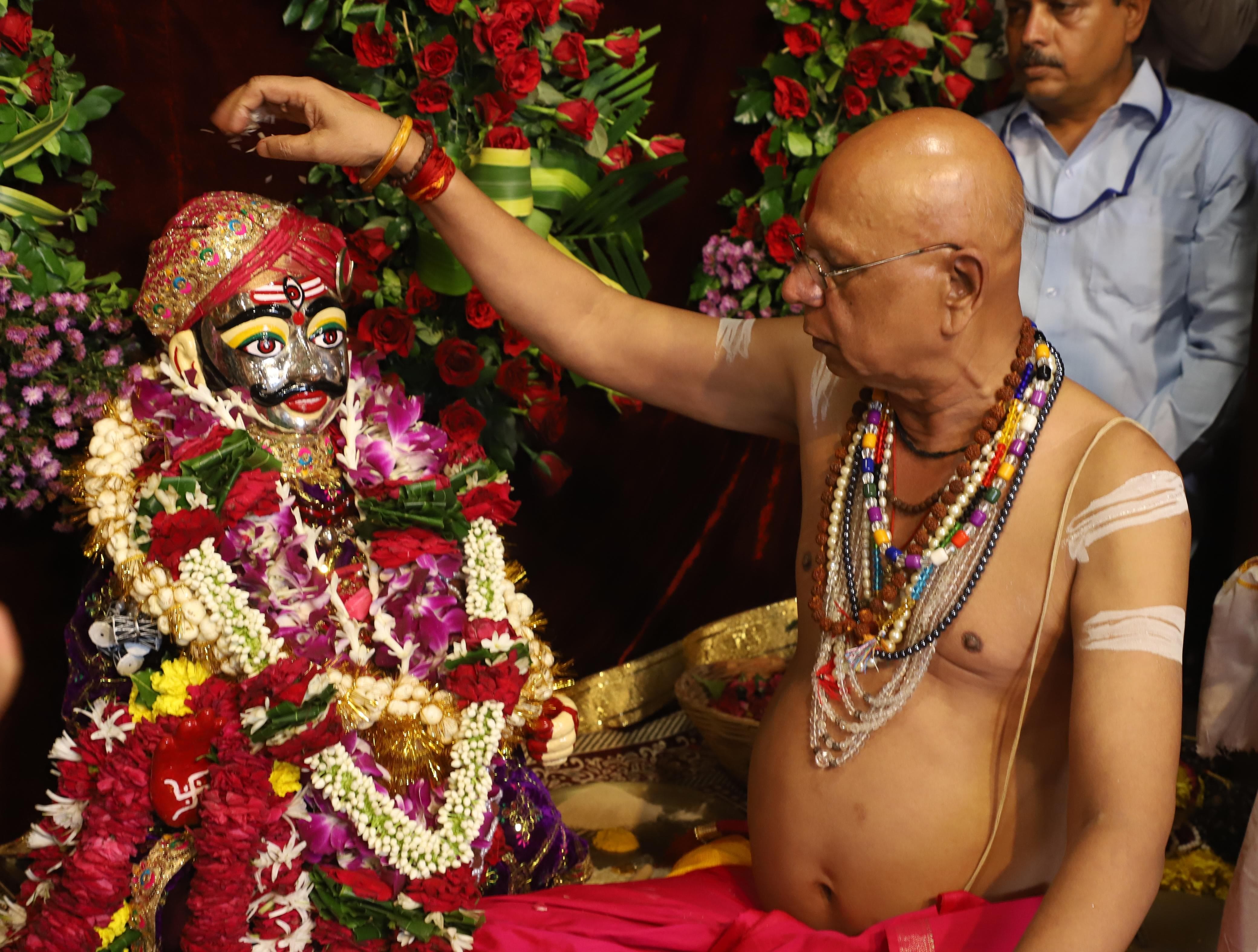 Ujjain Mahakal Sawari: Baba Mahakal gave darshan to the devotees in four forms, lakhs of people watched
