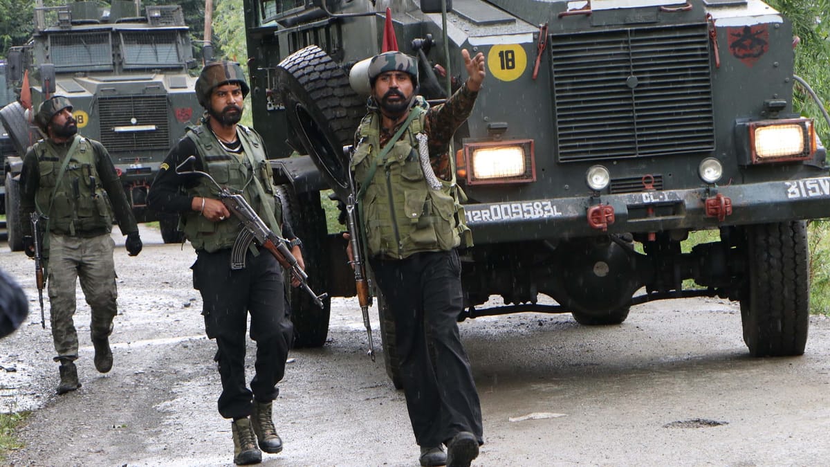 उधमपुर में एनकाउंटर: सुरक्षा बलों और आतंकियों के बीच मुठभेड़, दो आतंकी ढेर; तलाशी अभियान जारी