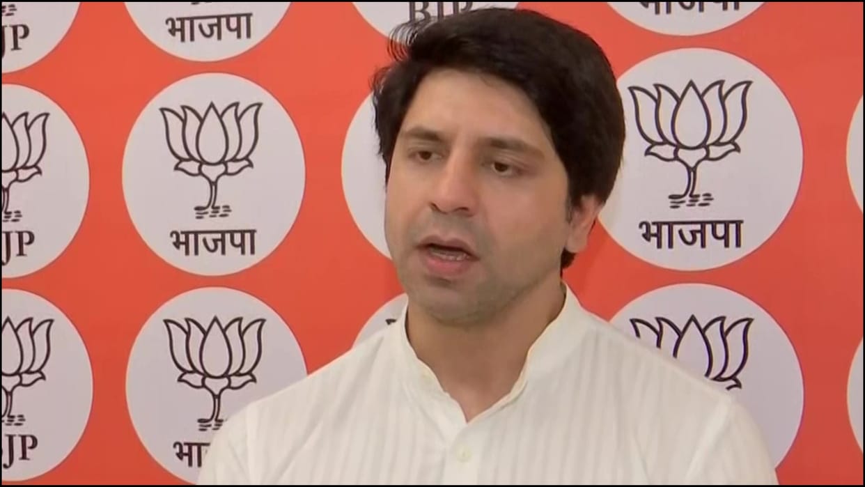 Female doctor murder in Kolkata rakesh tikait statement BJP reaction news in hindi