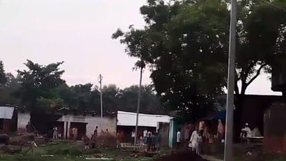 Firing in bypoll of Pardhan in Sitapur.