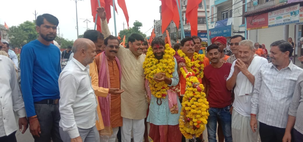 Kanwar Yatra of former BJP MLA reached Tikamgarh