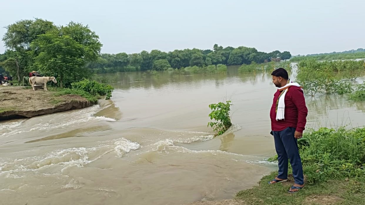 Bihar Flood: Administration on alert due to breaking of Jamindari dam in Khagaria; 300 houses will be affected