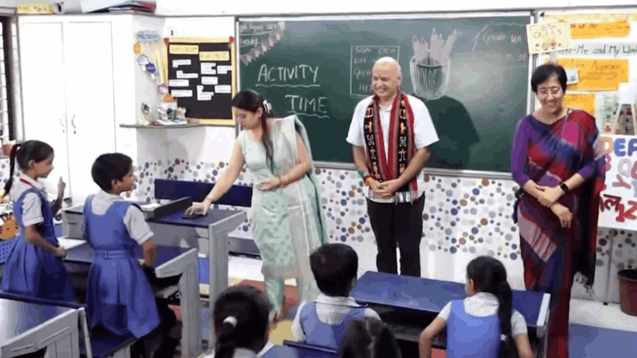 Former Deputy Chief Minister Manish Sisodia and Minister Atishi visited a school today.