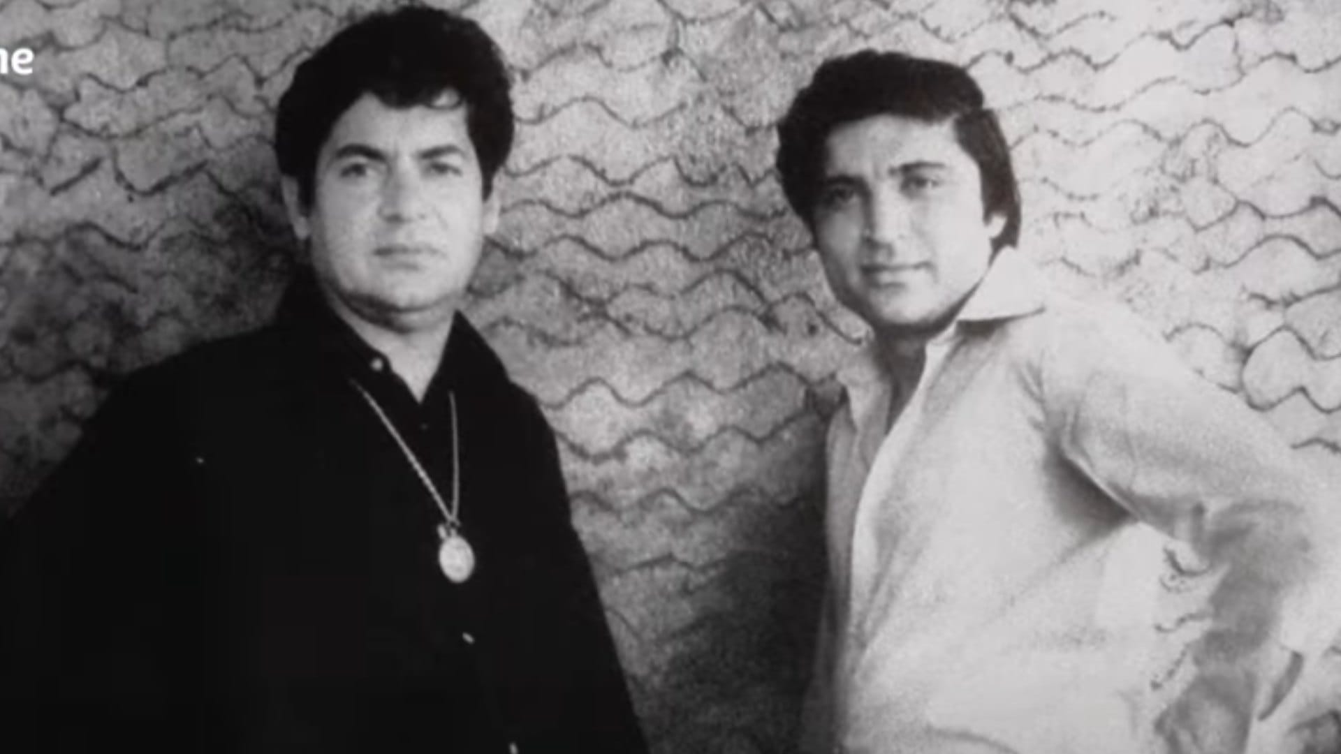 Documentary On Bollywood Family Or Actors Dining With The Kapoors The Romantics The Roshans Angry Young Men