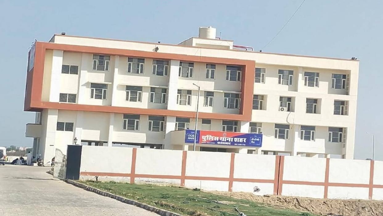 lakh rupees were cheated in the name of getting a job in Group D In Fatehabad