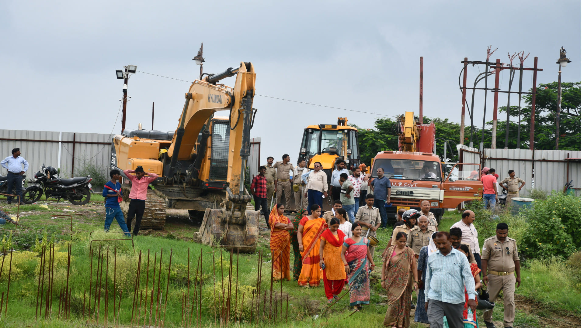 GDA team arrived to demolish illegal construction, family adamant