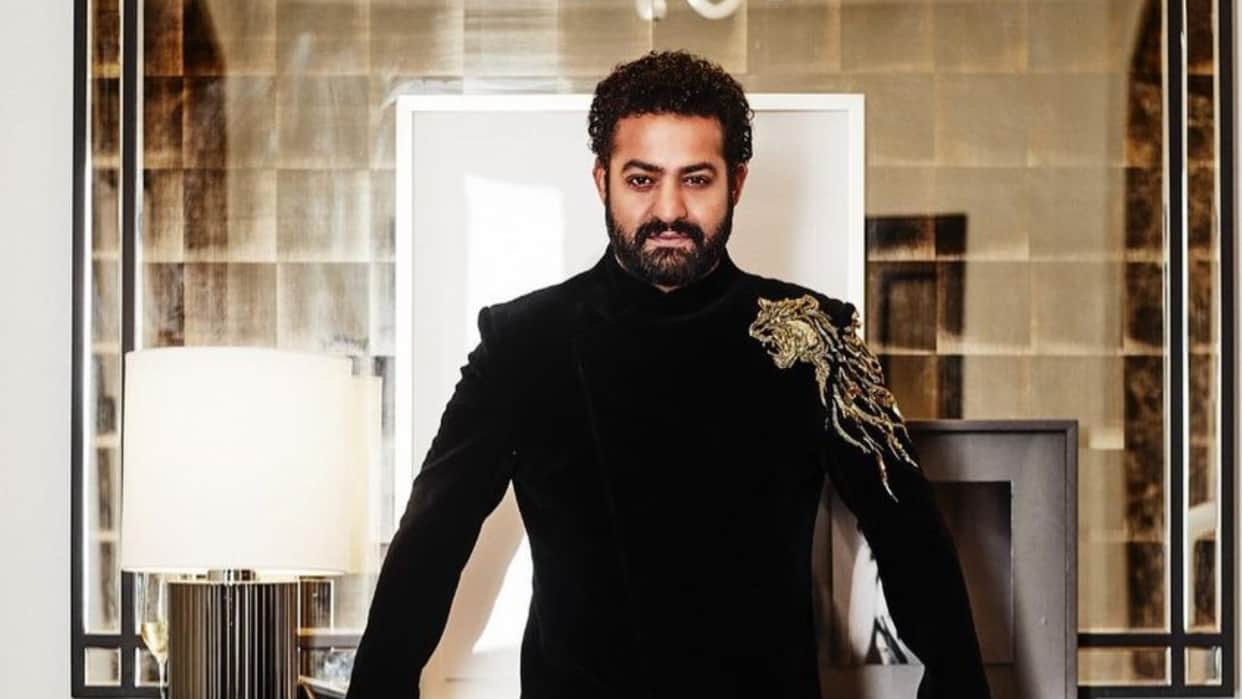 devara actor jr ntr injured on war 2 set while action sequence advised bed rest shooting will start in October