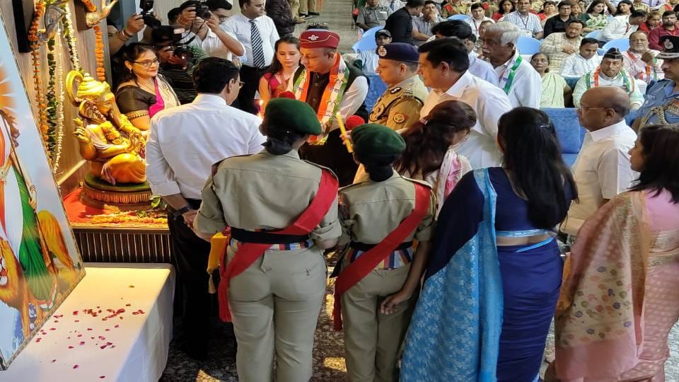 family members of martyrs were felicitated at Veerangna Samman ceremony in Agra