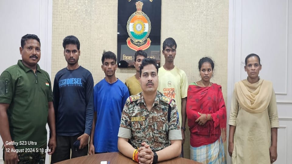 Success before Independence Day Five Maoists including a Naxalite with a reward of Rs 5 lakh arrested in Sukma