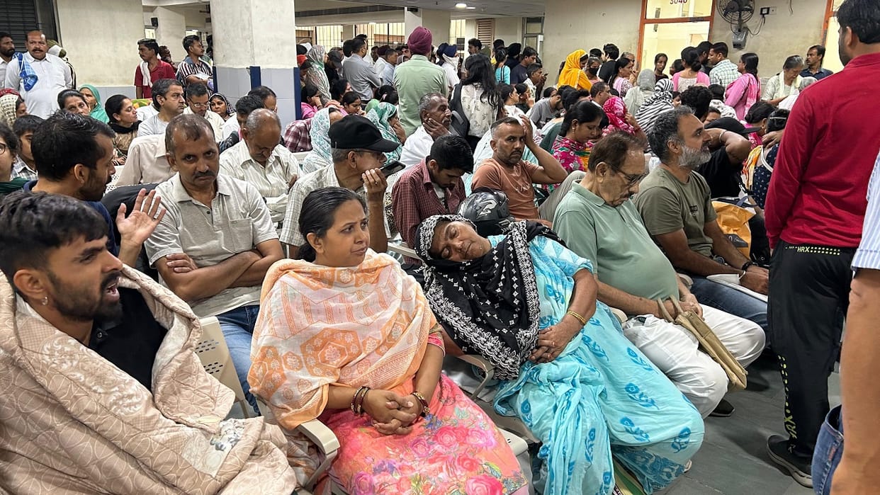Resident doctors on strike, OPD services halted at Chandigarh PGI; Faculty takes over