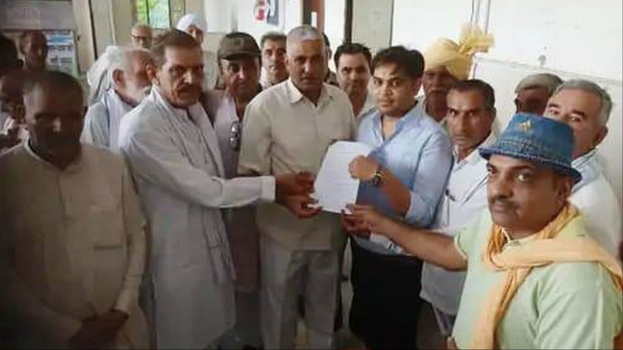 Haryana: Sarvjatiya Sarvakhap submitted memorandum to the President in Vinesh Phogat case to DC