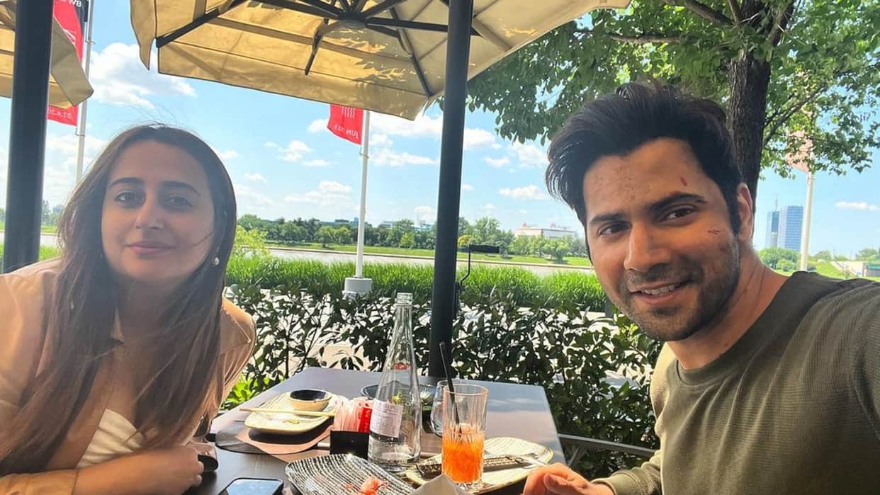 Varun Dhawan poses with his constant khoobsurti wife Natasha Dalal from Citadel Honey Bunny Serbia stree 2