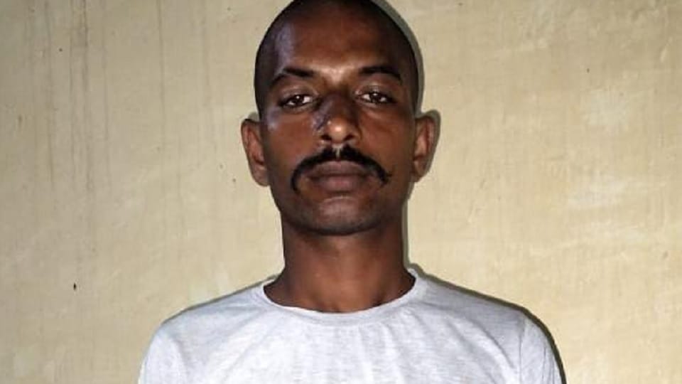 आरोपी युवक