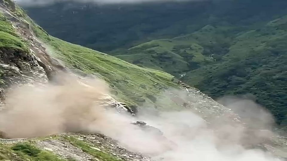 Heavy landslide on Adi Kailash road