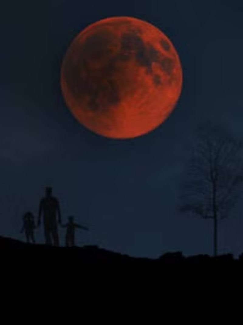 कब लगेगा 2026 का पहला चंद्र ग्रहण, क्या भारत में दिखेगा ब्लड मून?