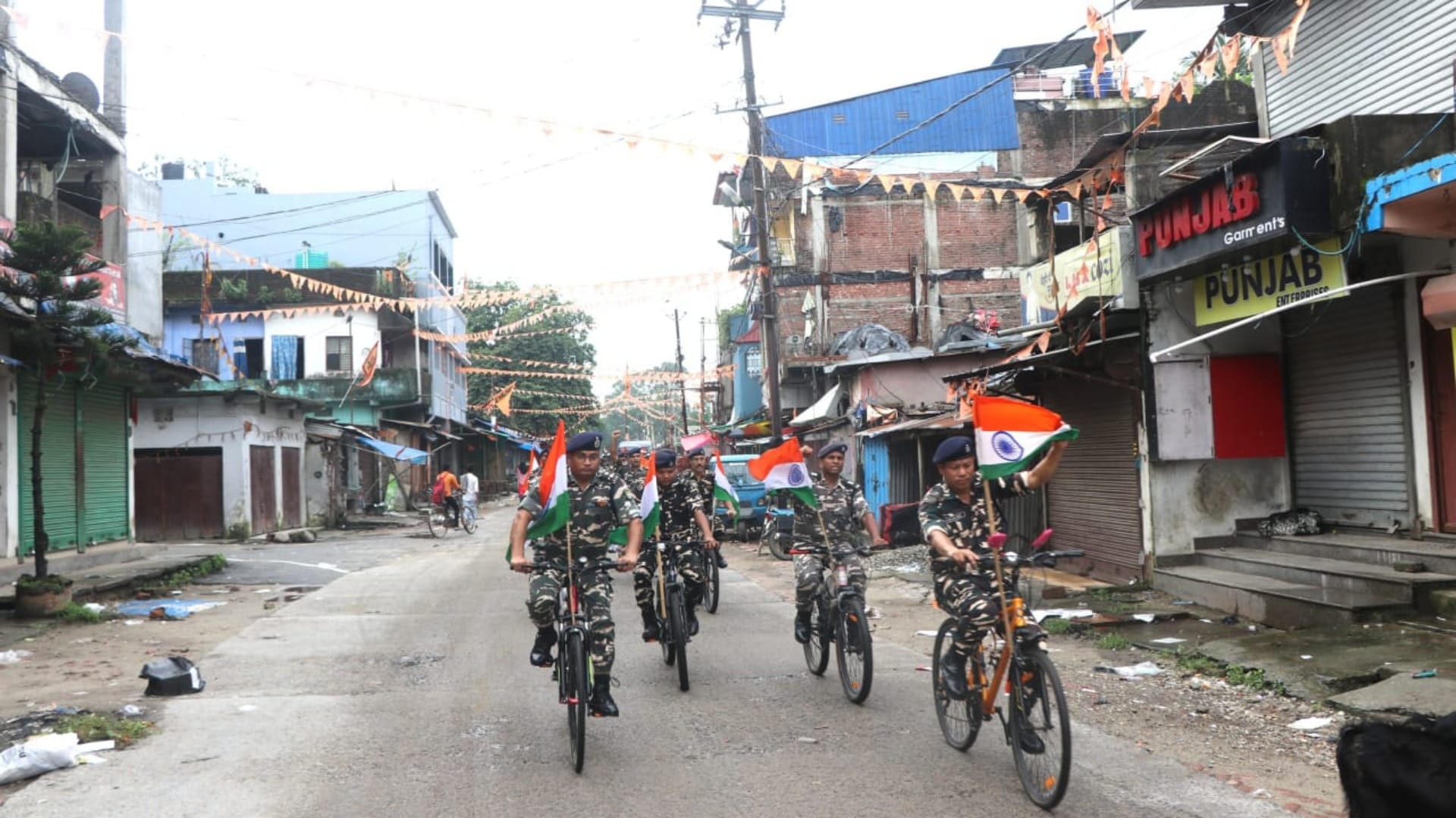 Independence Day: 19th Battalion SSB took out a tricolor awareness rally in Kishanganj, see captivating pictur