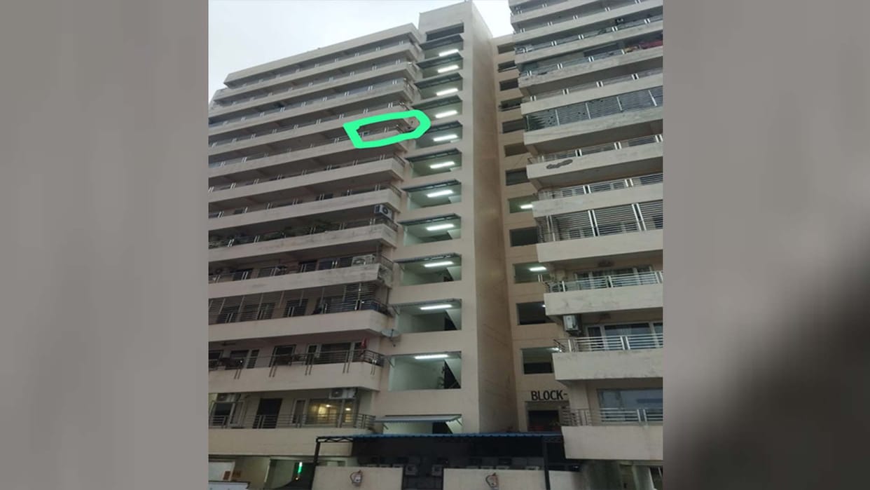 Kanpur: Old man dies after falling from the eighth floor of JS Tower