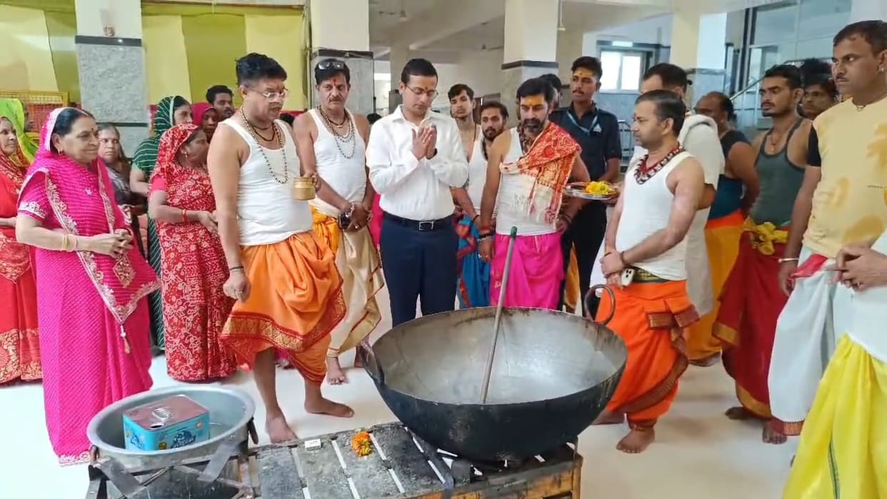 The making of 1.25 lakh laddus to be offered on Raksha Bandhan has begun at Mahakal Temple