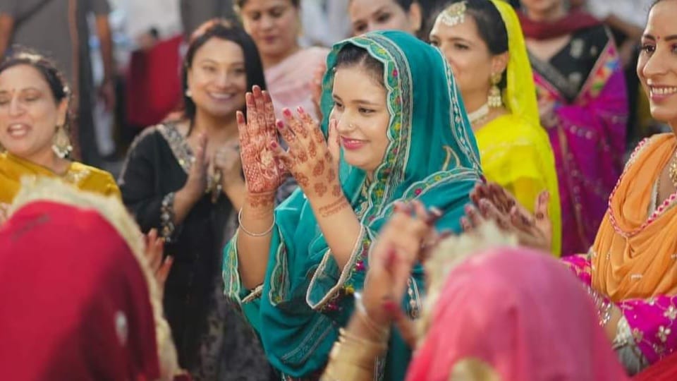 CM Bhagwant Mann wife Dr. Gurpreet Kaur celebrated Teej program in Hoshiarpur