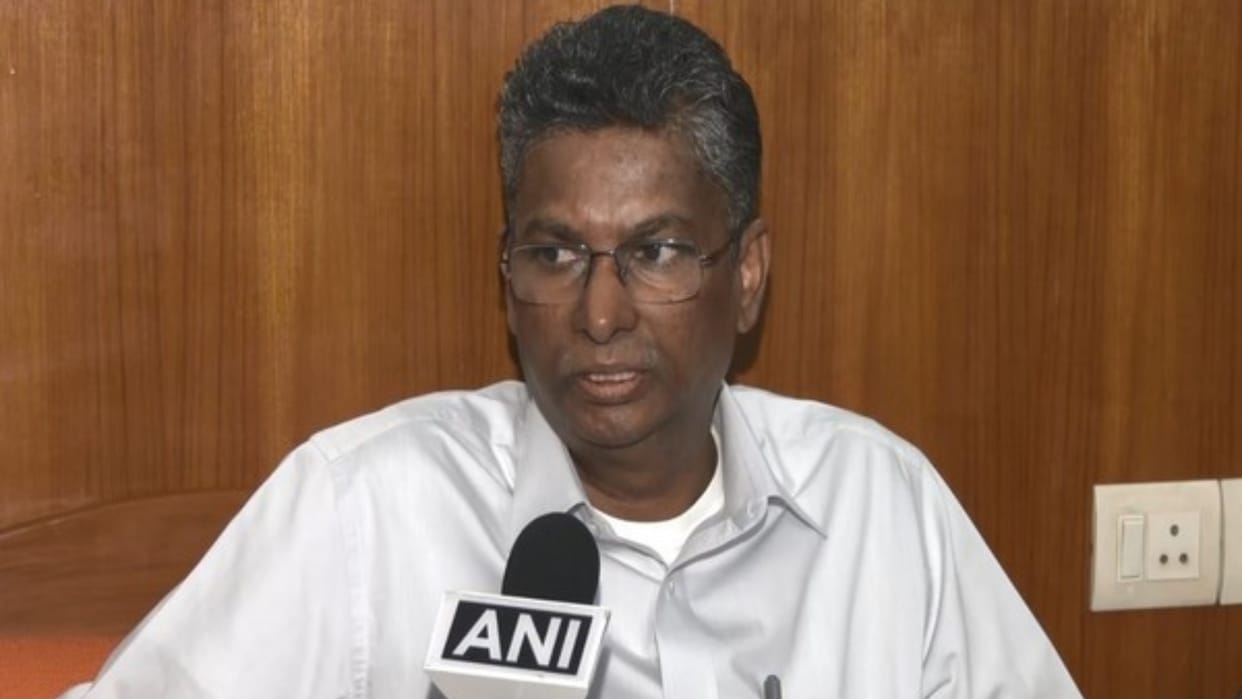 Karnataka Minister calls for review of ''guarantees'' of Cong govt., sparks debate