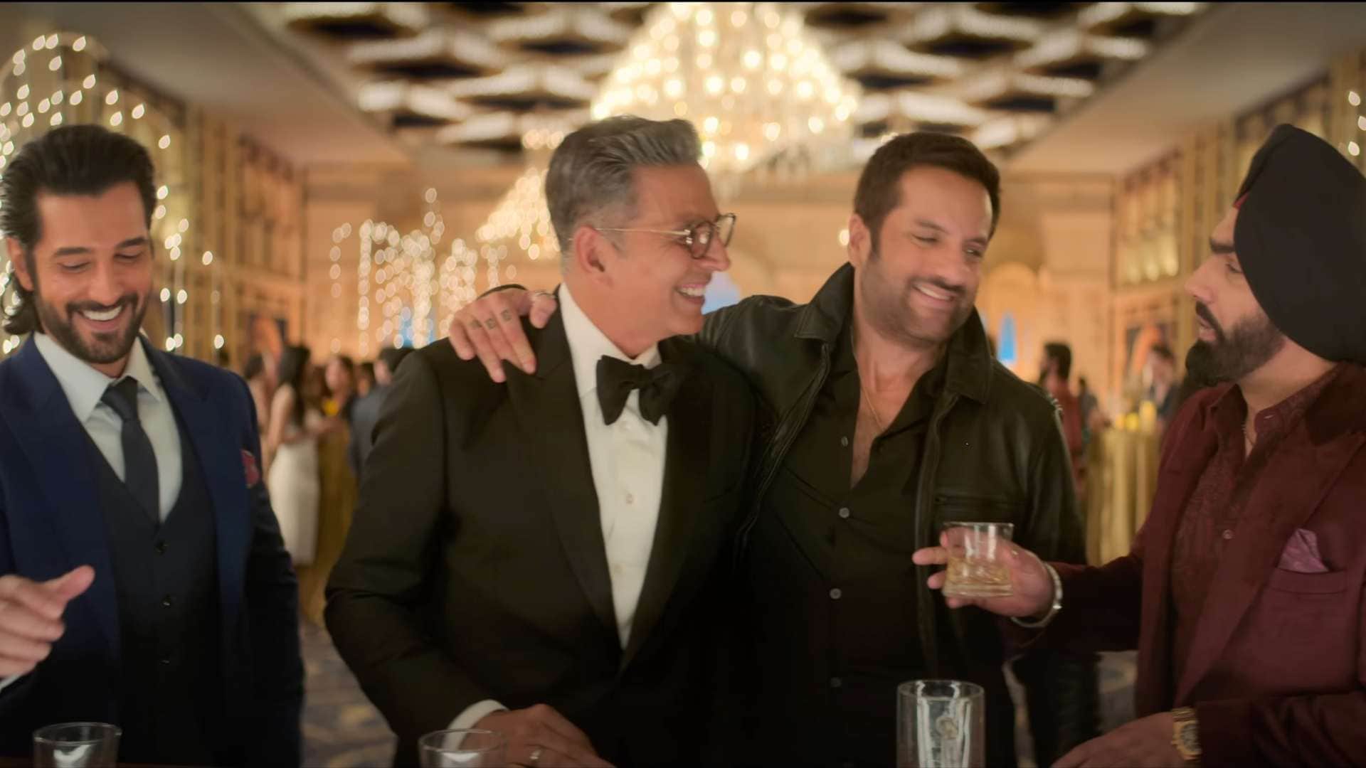 Khel Khel Mein box office collection day 2 akshay kumar Vaani Kapoor Taapsee Pannu Pragya film total earning