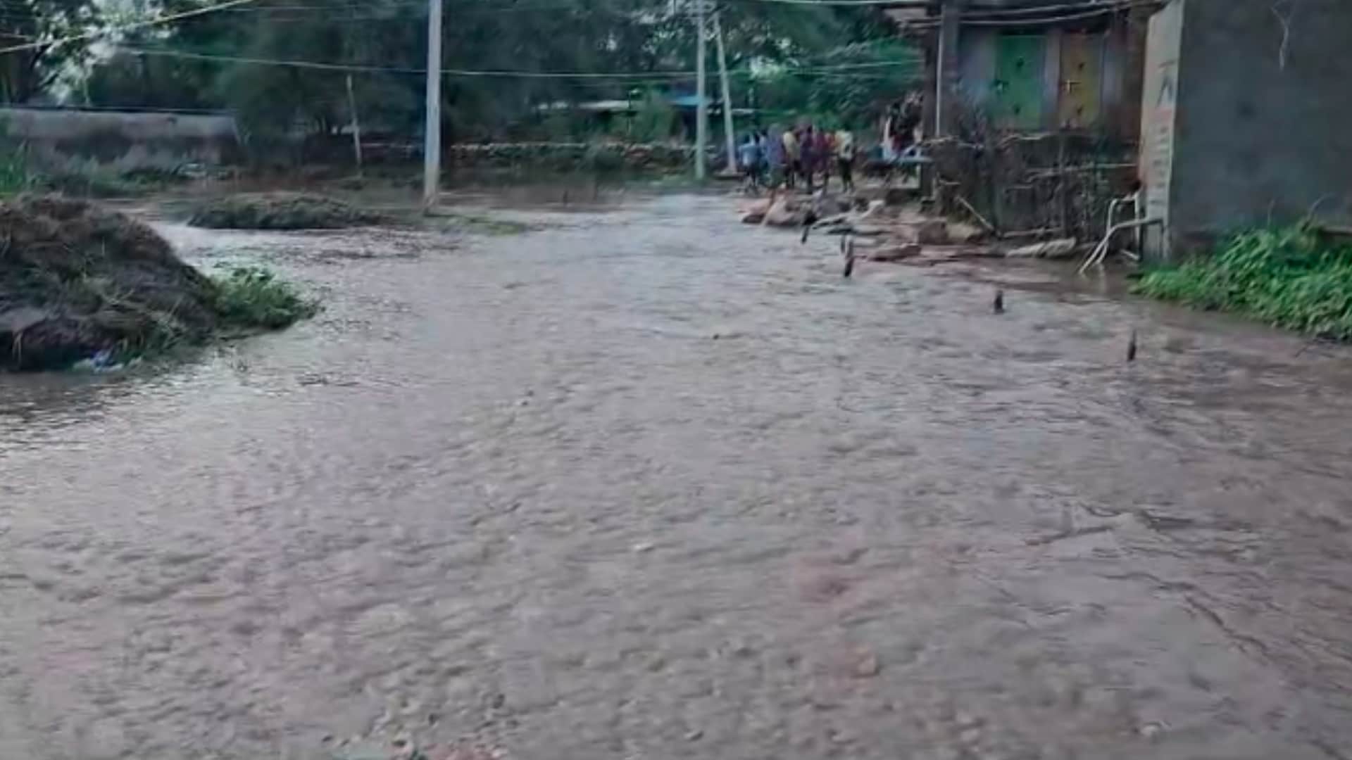 Morena: Crack in Tonga Dam of Morena is continuously increasing, four villages have drowned