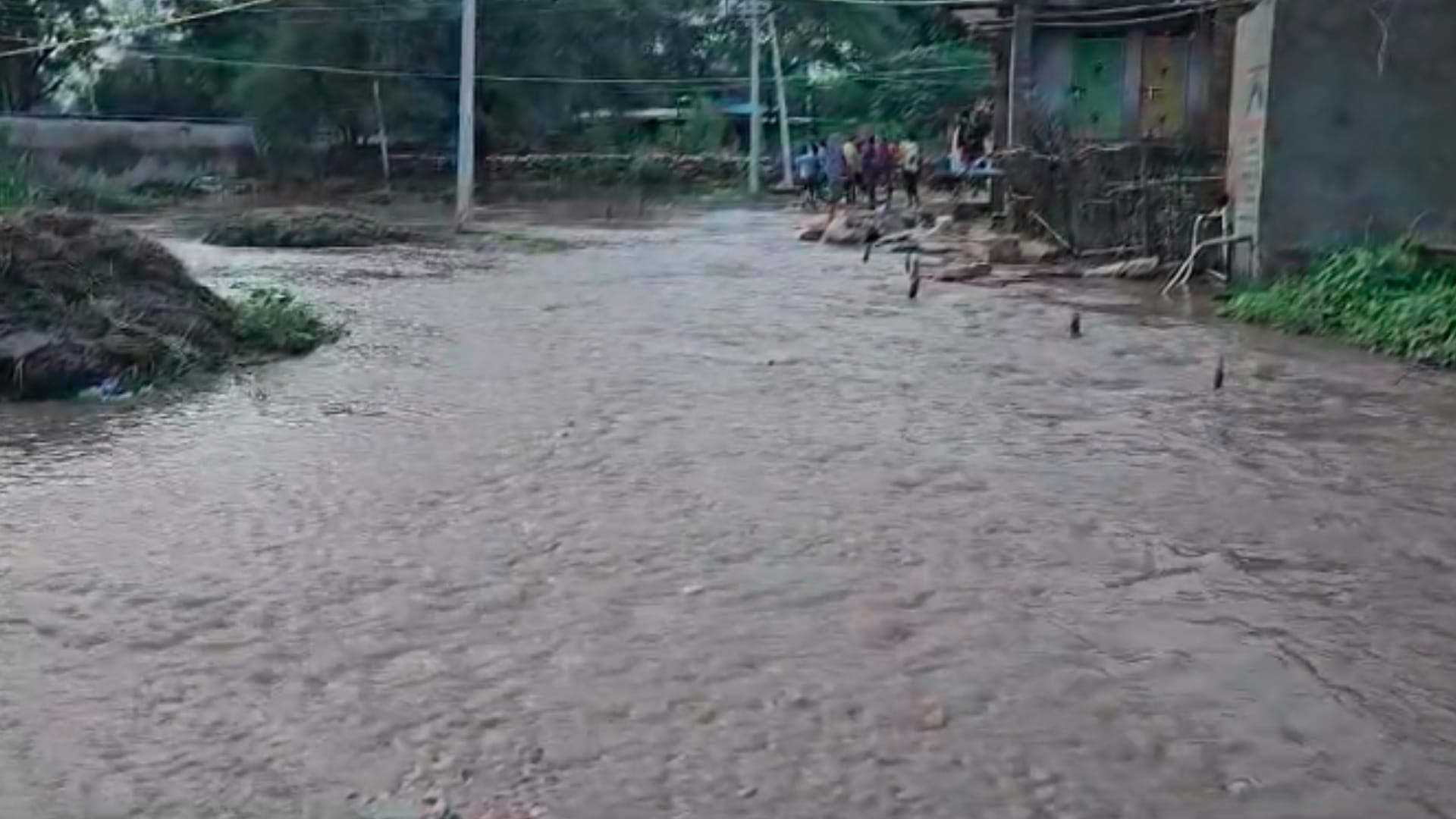 Morena: Crack in Tonga Dam of Morena is continuously increasing, four villages have drowned