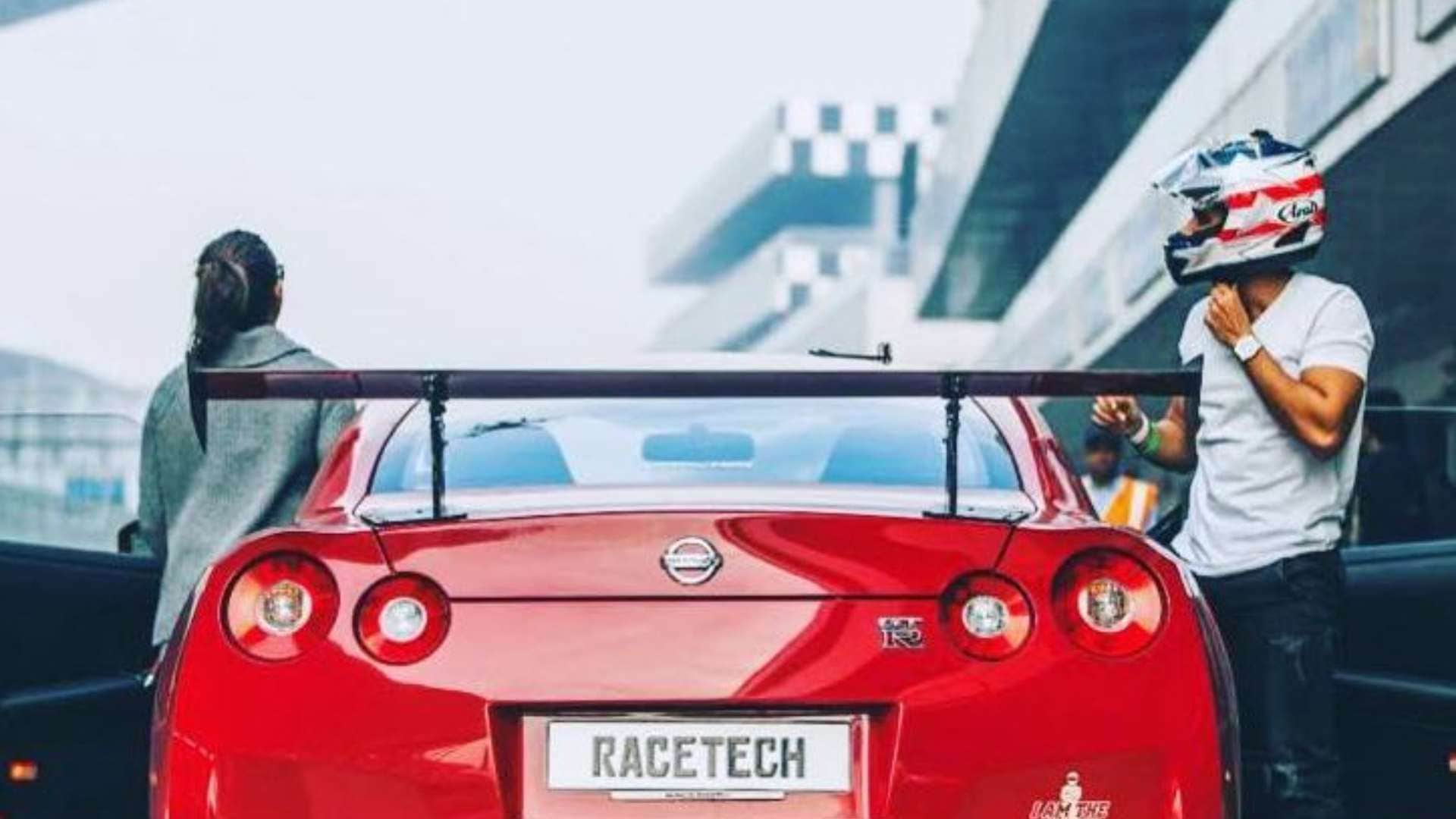 Samantha Ruth Prabhu Troll After Naga Chaitanya for not deleting old picture goes viral on social media