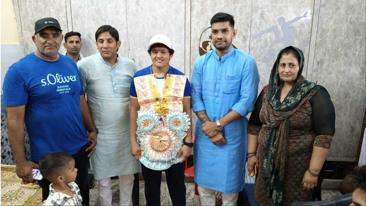 Haryana: Navy Chief gave a gift to Olympian Ritika, she will get the rank of Captain
