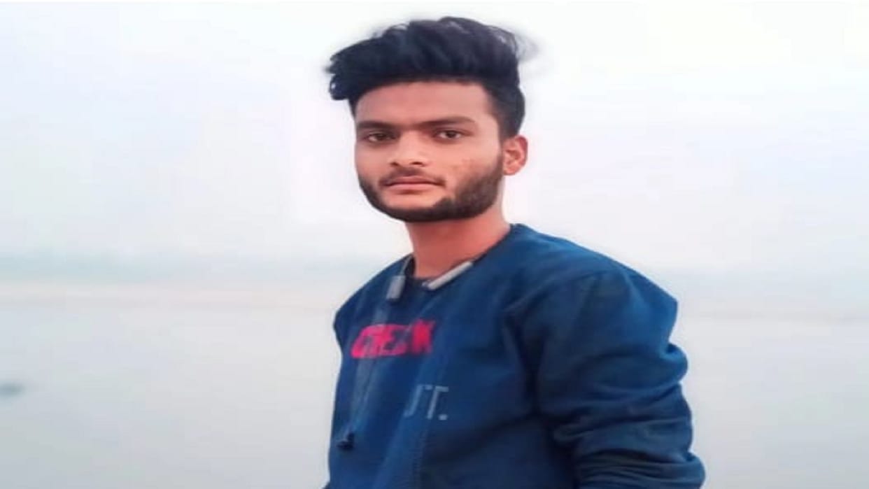 youth murder news in chheoki prayagraj accused run away