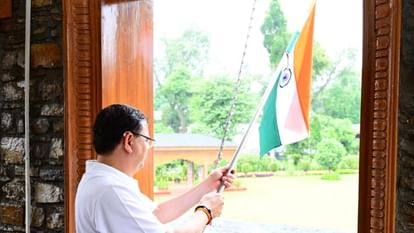 Independence Day 2024 Uttarakhand School children took out a rally and CM Dhami hoisted the Tiranga