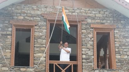 Independence Day 2024 Uttarakhand School children took out a rally and CM Dhami hoisted the Tiranga