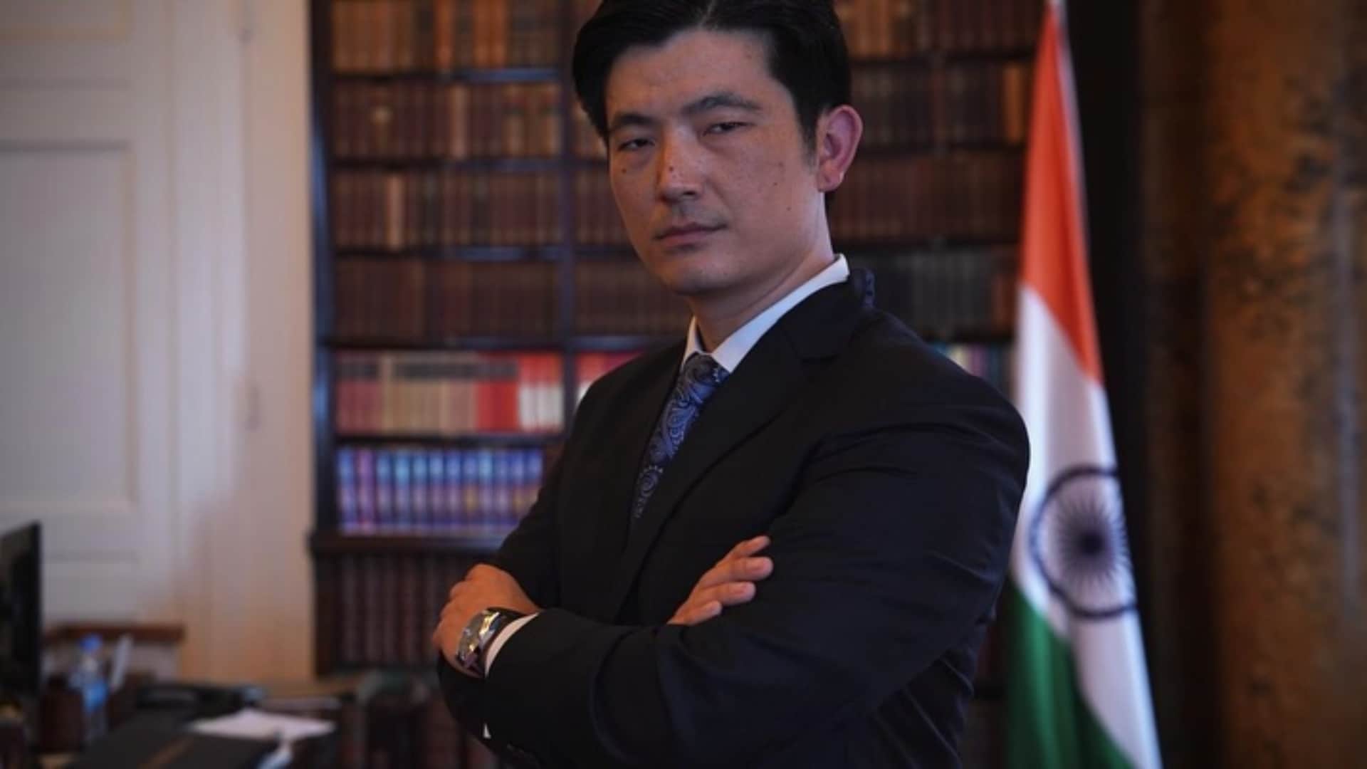 Famous film industry stars who practiced as a doctor Meiyang Chang Aditi Govitrikar Palash Sen arko mukhaerjee