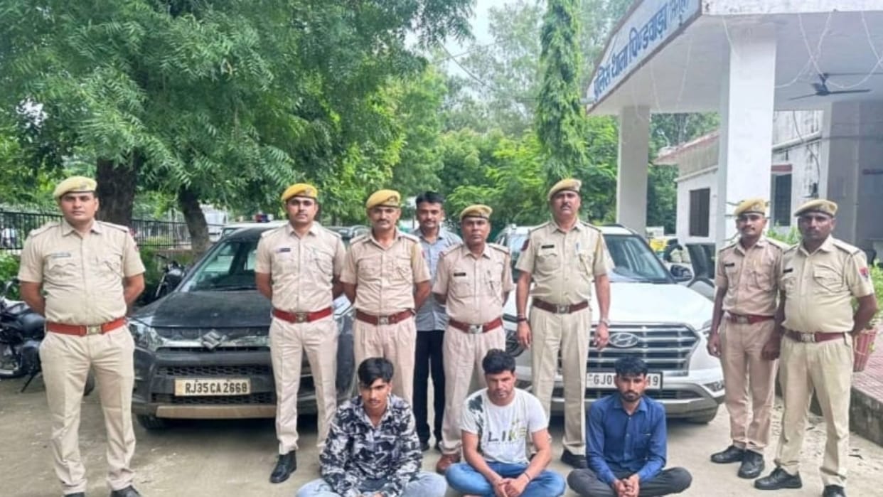 Three accused arrested for transporting poppy husk in Sirohi