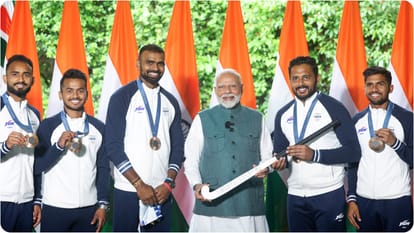 Paris Olympics Indian Contingent happy to met with PM Modi  Lovlina Borgohain Express views Players Reaction