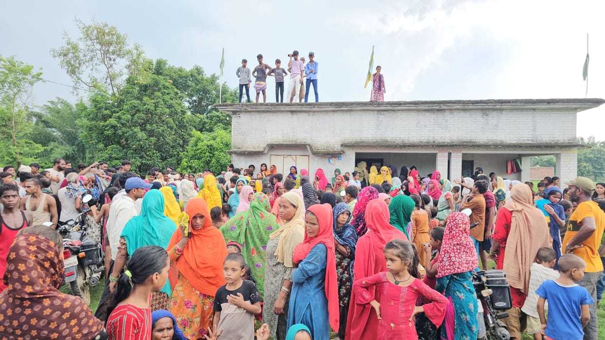 Shravasti News: One teen aged boy get drowned and died.