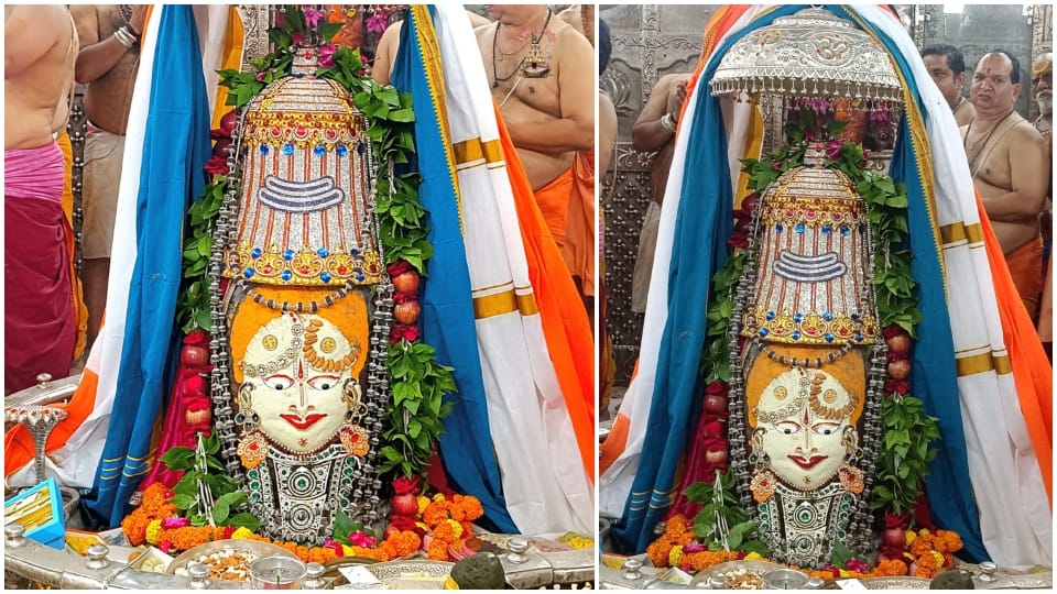 Ujjain Mahakaleshwar Temple: Independence Day celebrated in Baba Mahakal Temple Bhasma Aarti Hindi news