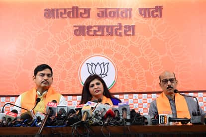 भाजपा नेता शाजिया इल्मी की प्रेसवार्ता