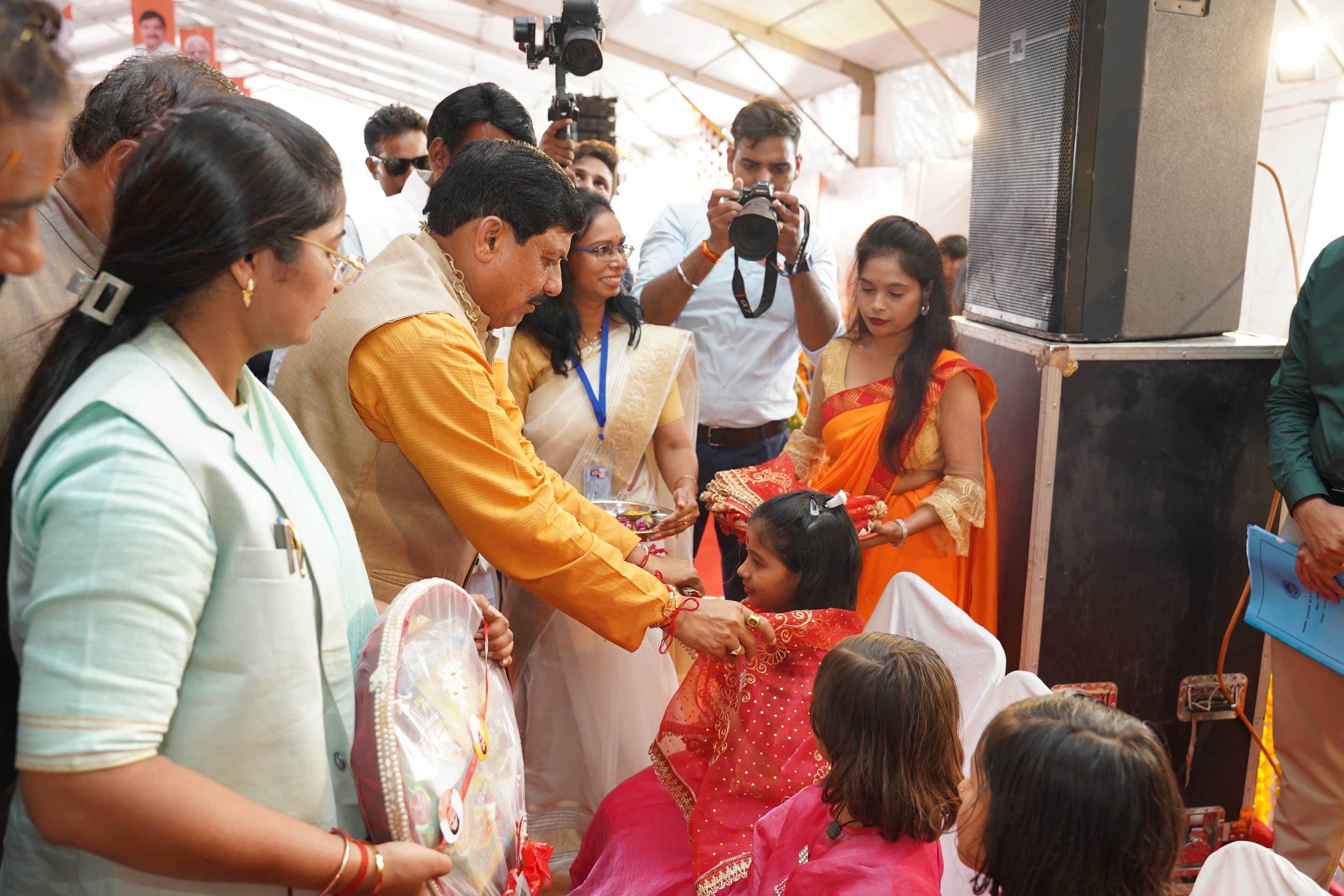 MP News: CM reached Dindori, gave a gift of Rs 150 crore, said- will make Vikrampur a new industrial area