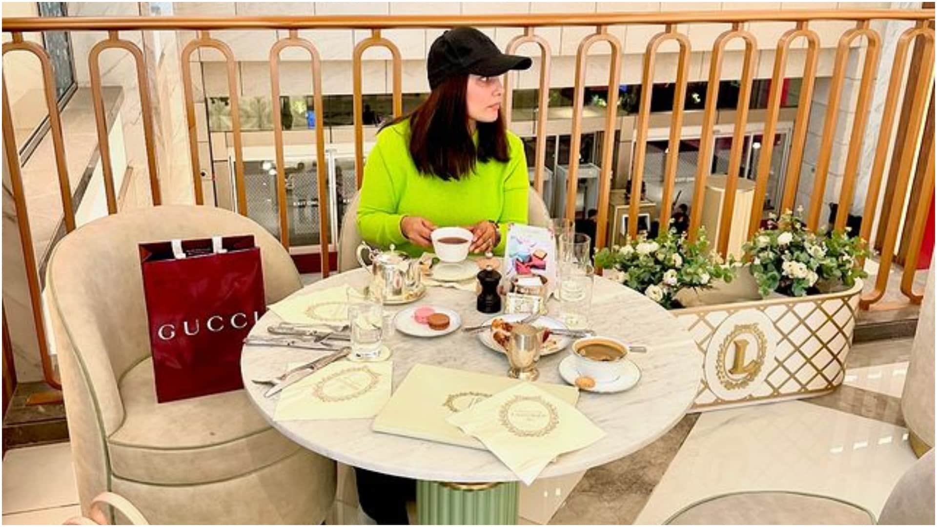 Hina Khan Stepped out after months for some shopping amid breast cancer treatment shares her beautiful photos