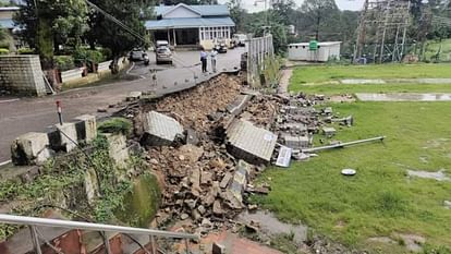 Himachal Weather: Landslides disrupt vehicular movement on many roads, heavy rain alert in some areas for five