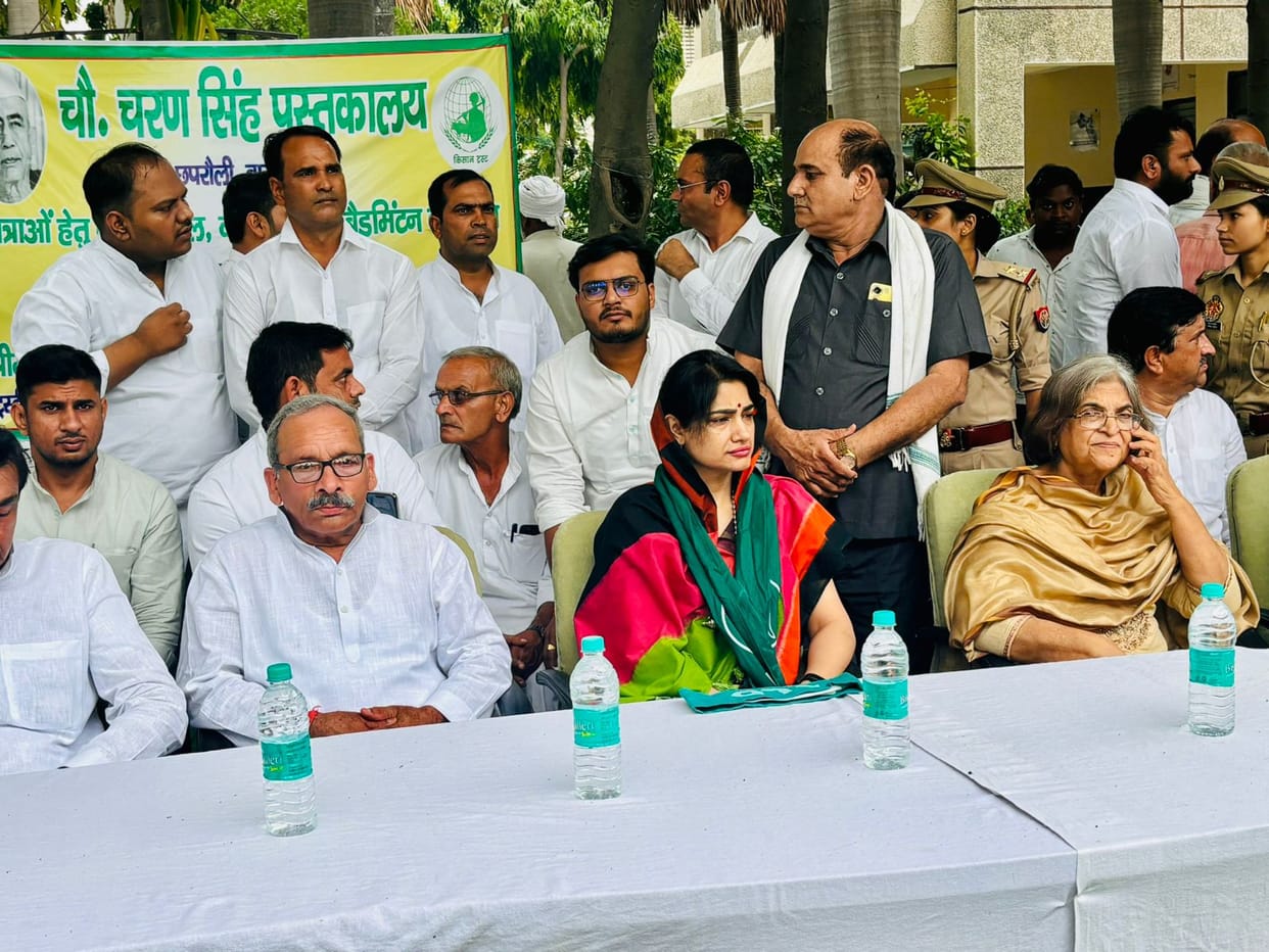 Baghpat: Charu Choudhary inaugurated Charan Singh Library