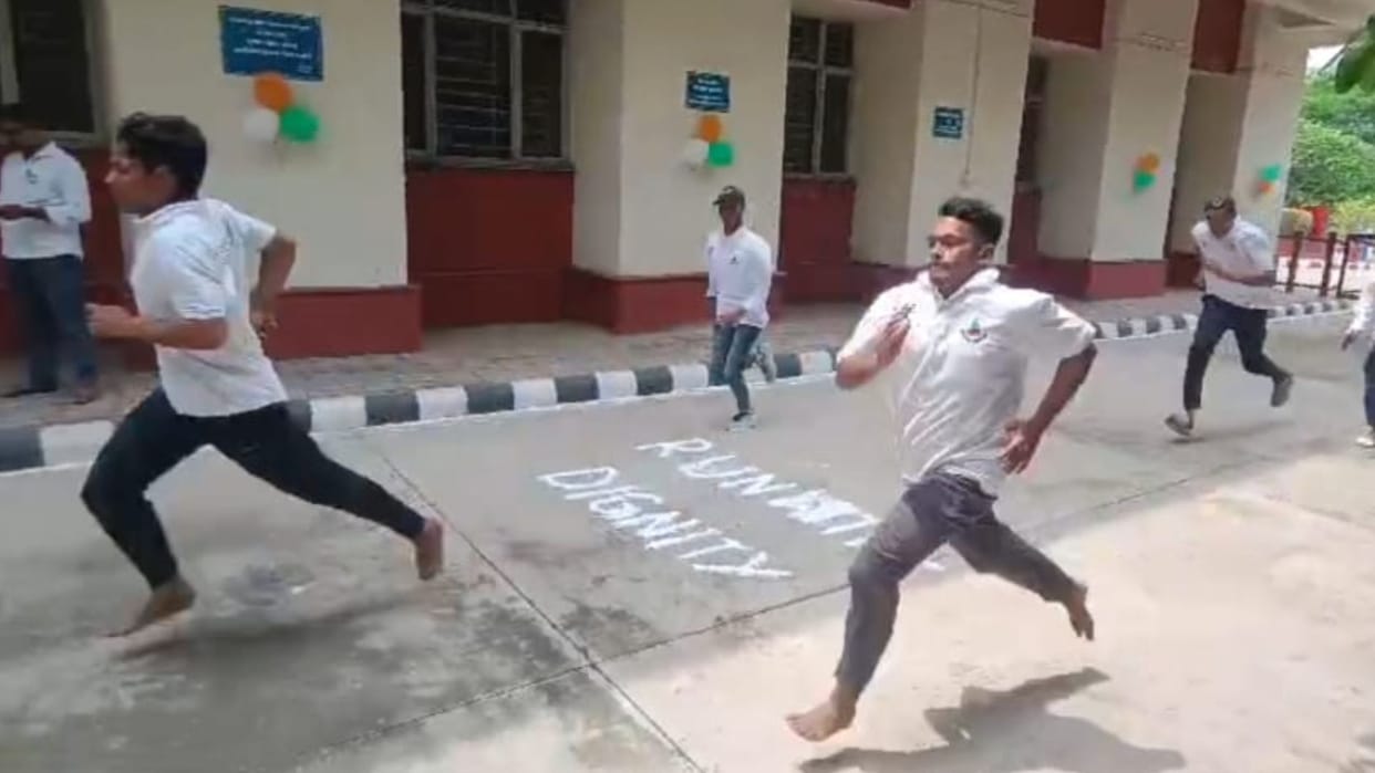 Salute to spirit of Patients who underwent knee and shoulder surgery ran and won prizes