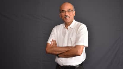 Sooraj Barjatya birthday he was Mahesh Bhatt assistant gave only eight films in 35 years