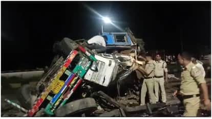 Two killed, four injured in collision between three trucks on Shajapur National Highway