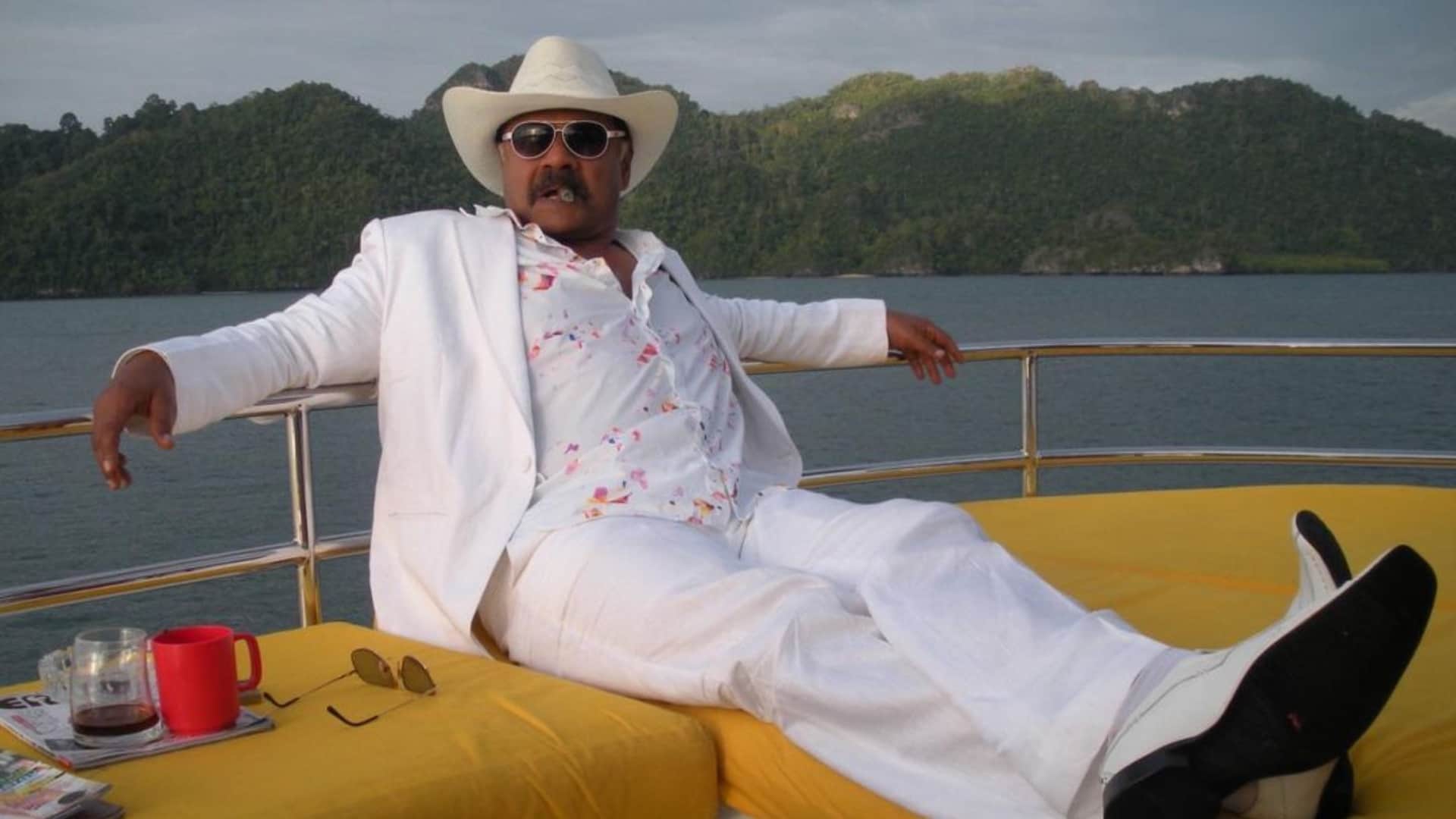 Sharat Saxena birthday special started career as supporting artist movies age name