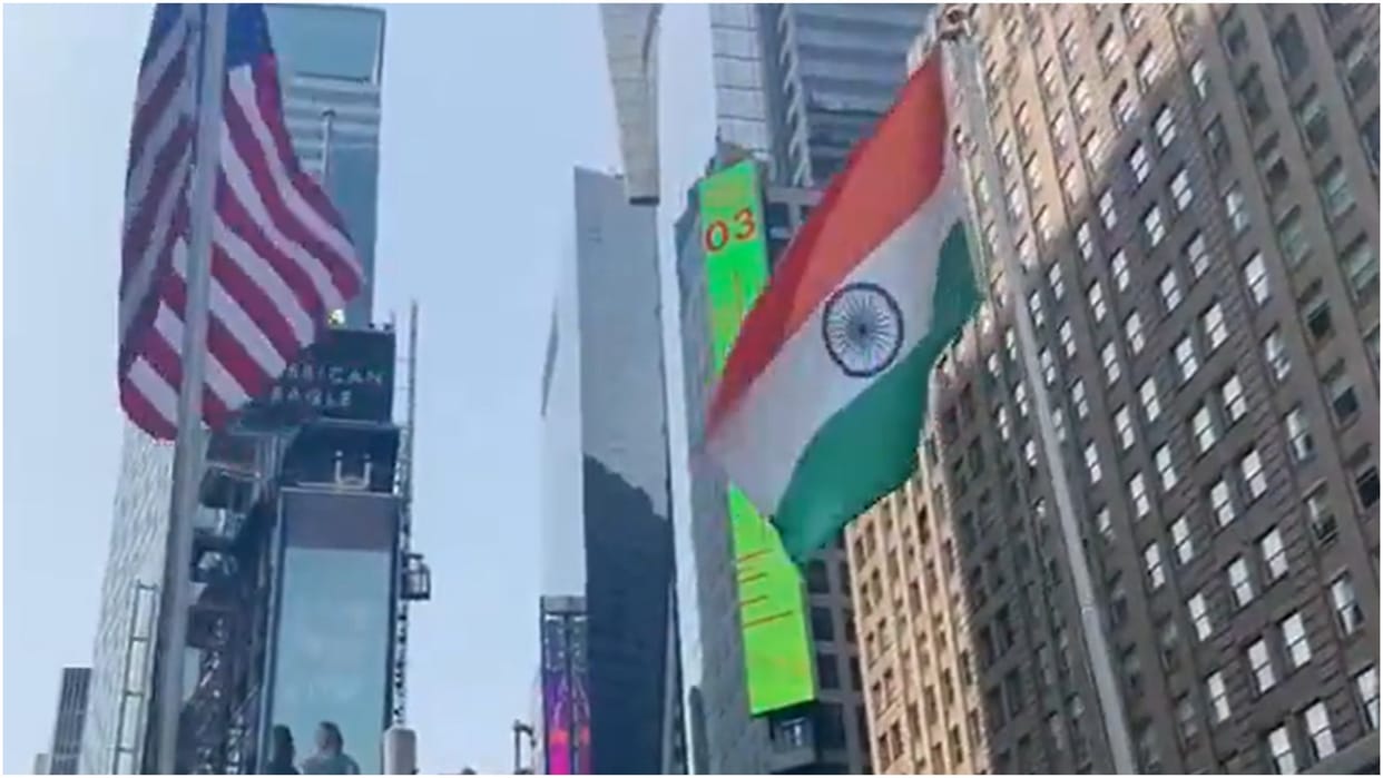 Indias independence celebrated in New York tricolor waved at Time Square Jana Gana Mana echoed