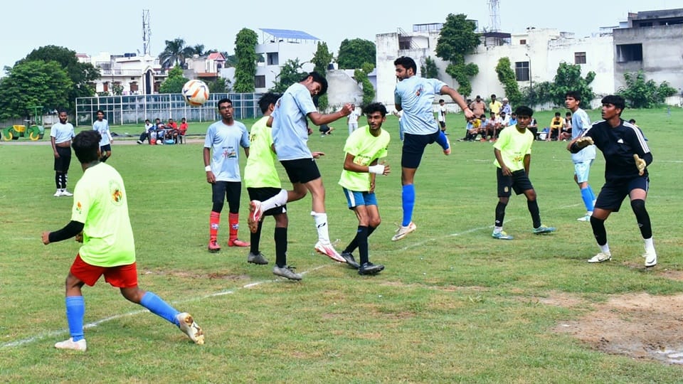 Maa Tujhe Pranam: Football tournament begins in Moradabad, four knockout matches on the first day